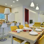 Villa In With Swimming Pool *